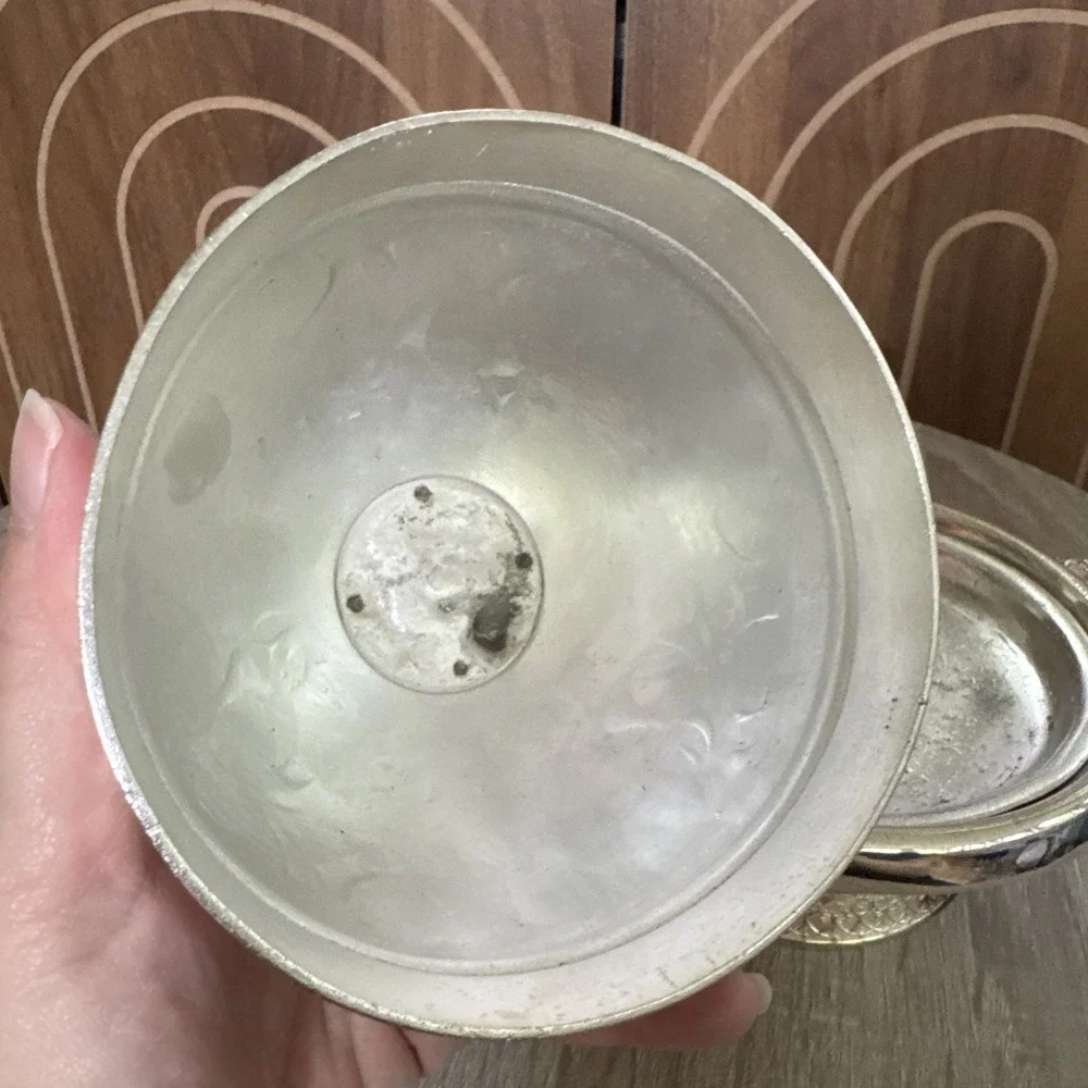 Vintage Pelton Bros Quadruple Plate Silver-plated Domed Butter Dish, Floral Etch